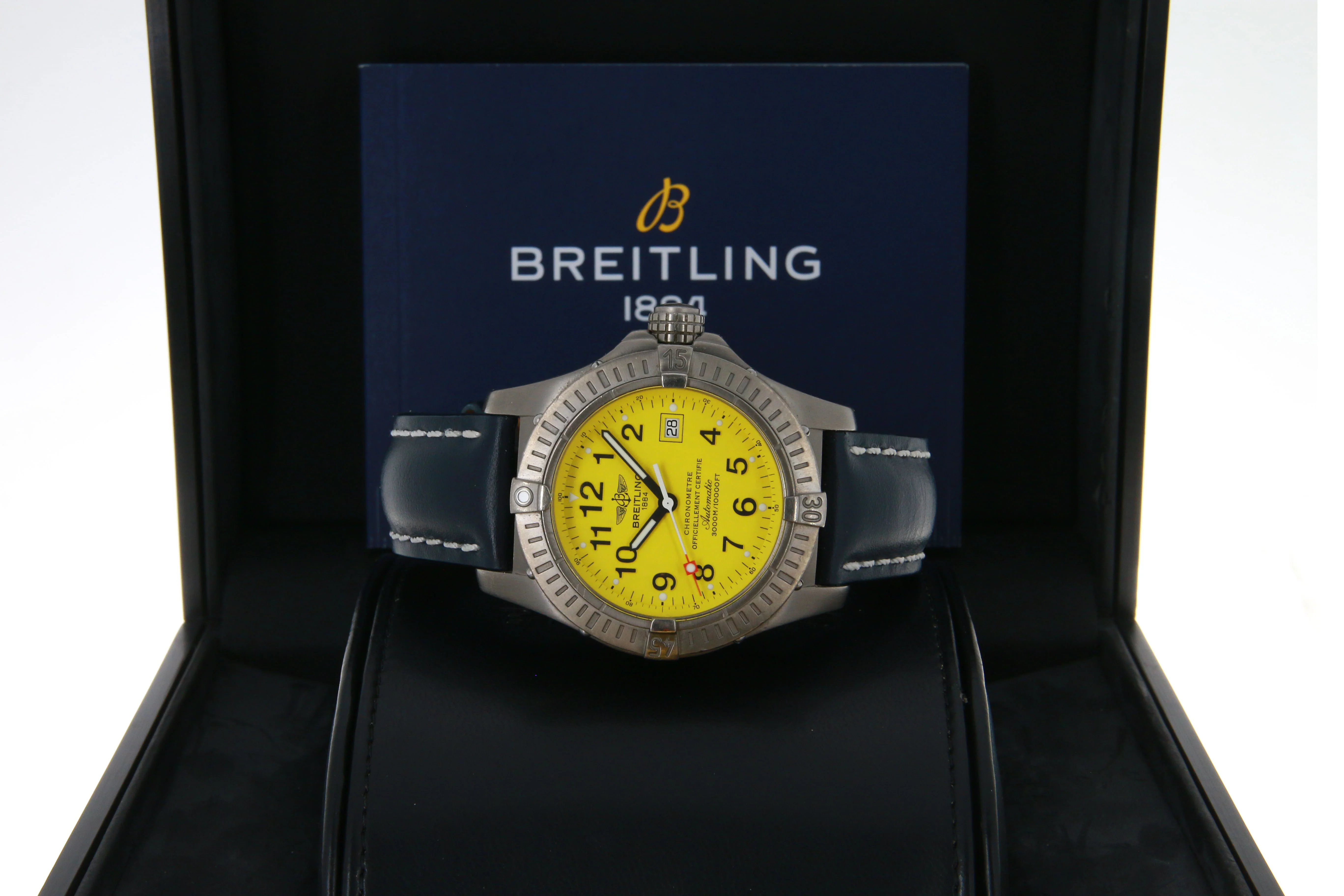 Breitling Titanium Avenger Seawolf 44 MM Automatic Watch Yellow Dial E17370 - Image 3